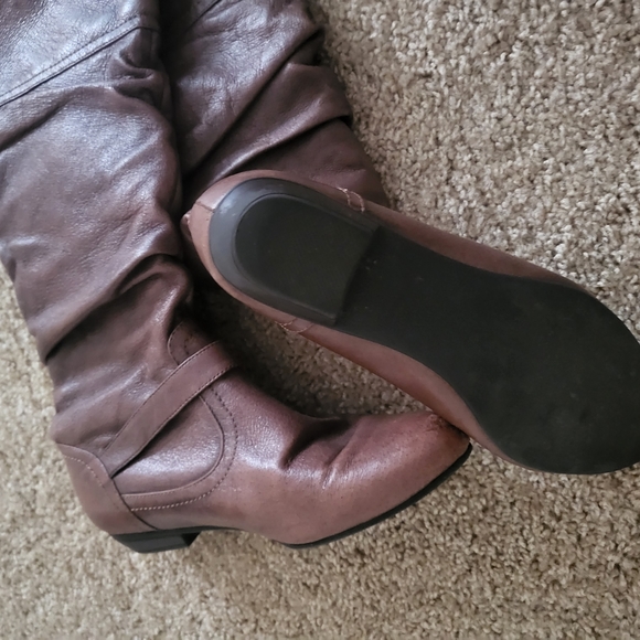 Boots - Picture 2 of 2